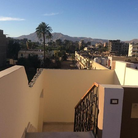 Ferienwohnung The Brown House Luxor Exterior foto