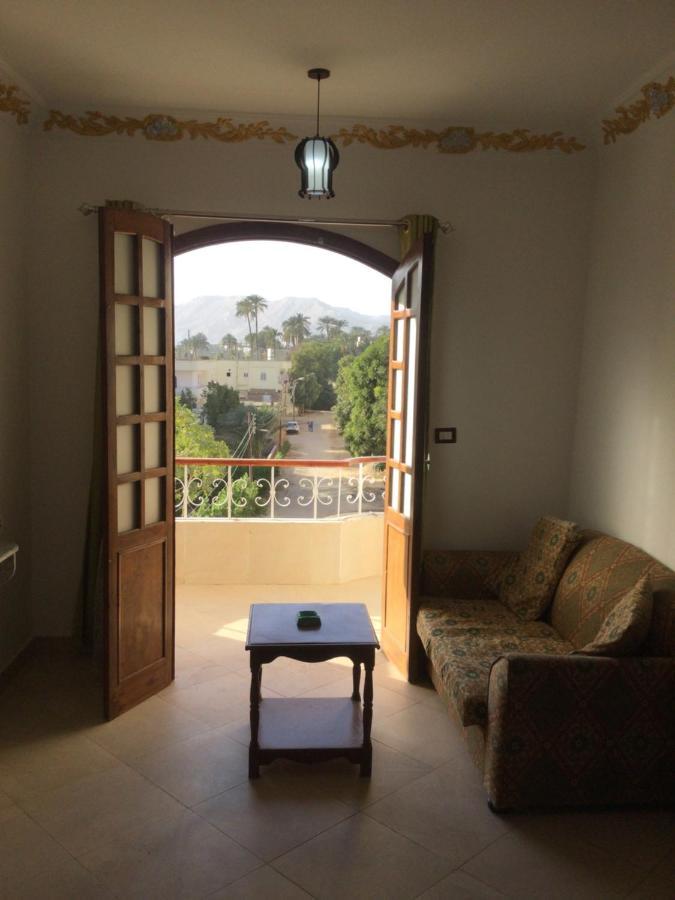 Ferienwohnung The Brown House Luxor Exterior foto