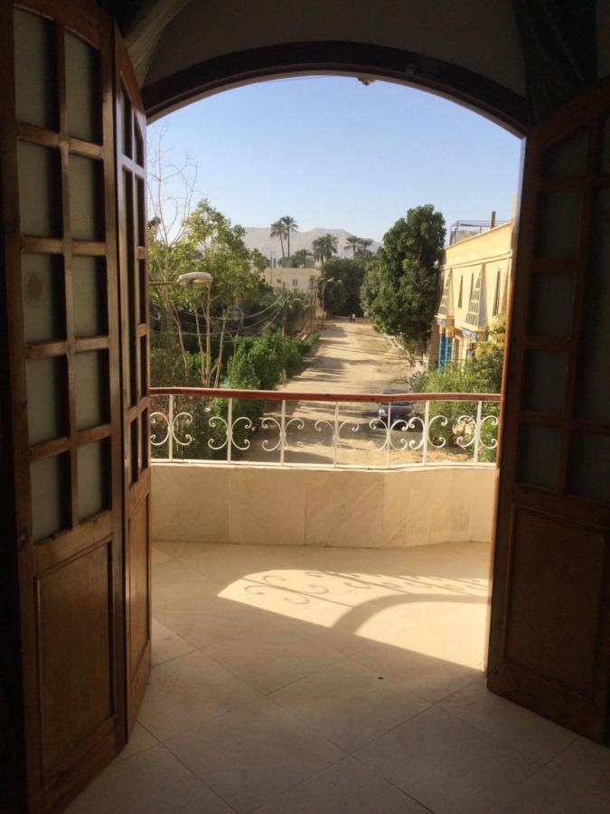 Ferienwohnung The Brown House Luxor Exterior foto